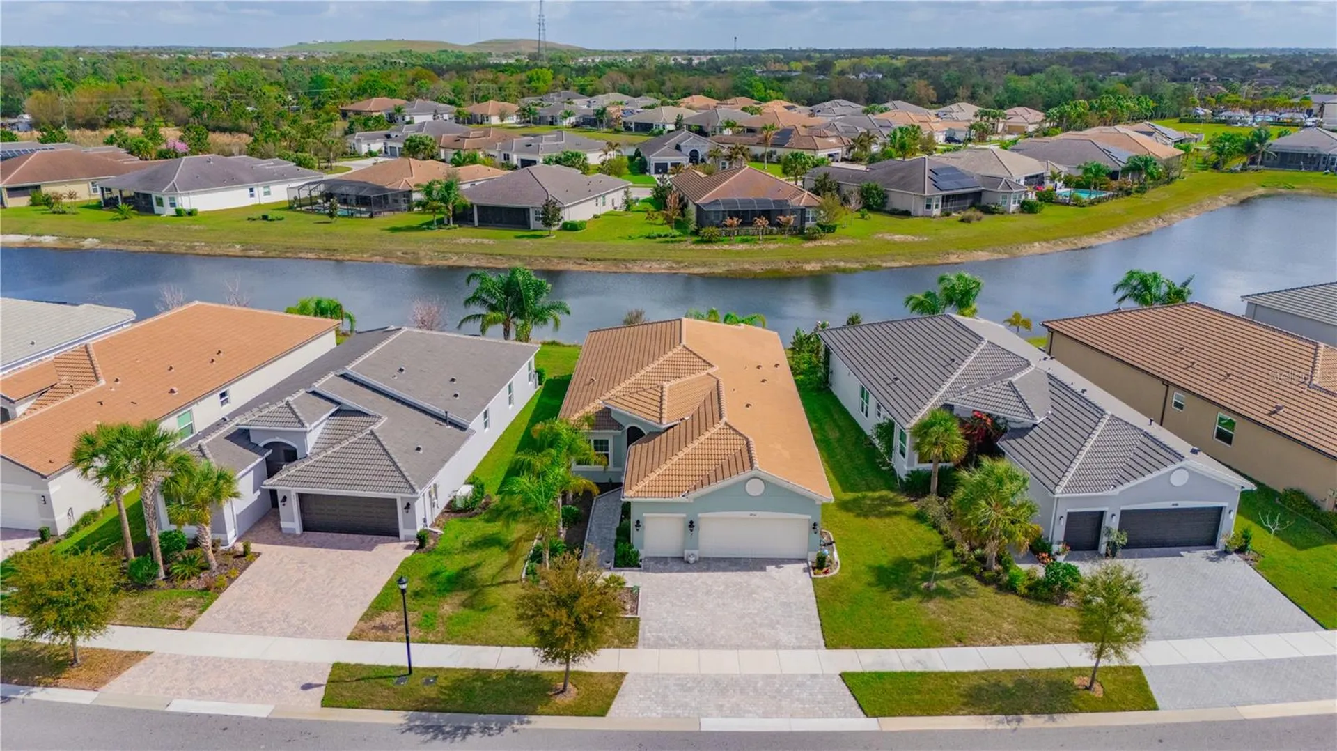4916 Sevilla Shores Drive Wimauma FL 33598