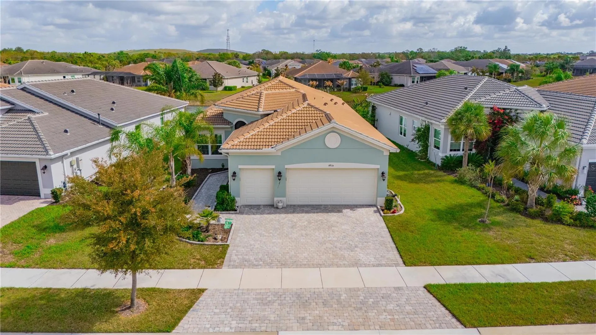 4916 Sevilla Shores Drive Wimauma FL 33598