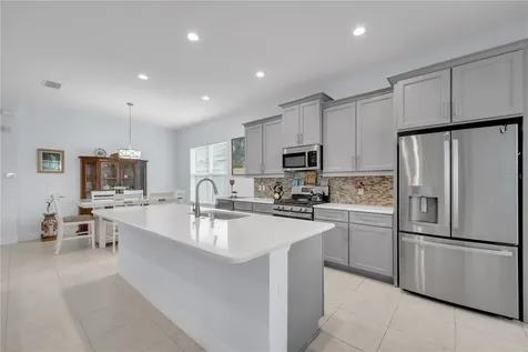 4916 Sevilla Shores Drive Wimauma FL 33598
