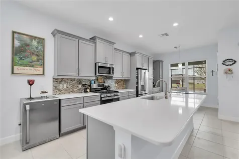 4916 Sevilla Shores Drive Wimauma FL 33598