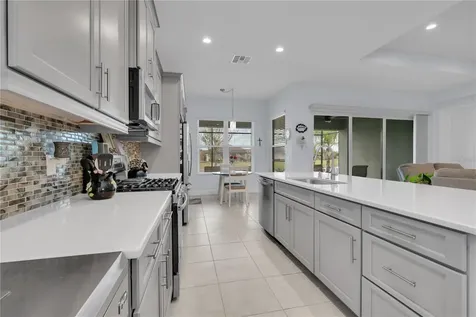 4916 Sevilla Shores Drive Wimauma FL 33598