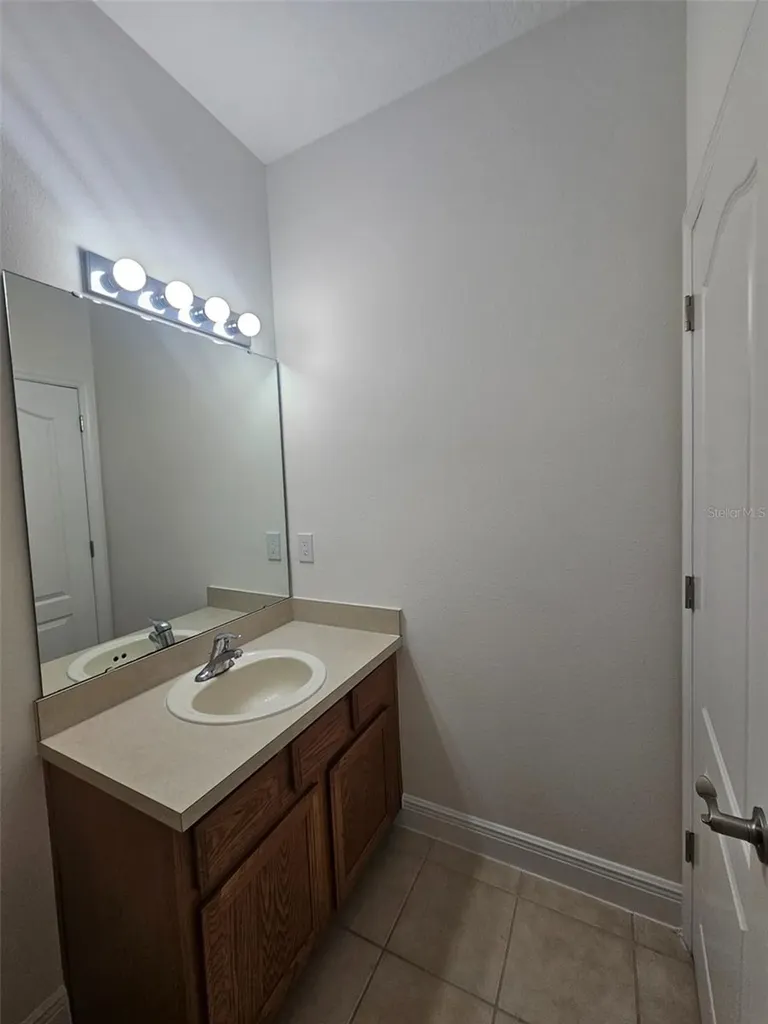 136 Weymouth Drive Davenport FL 33897