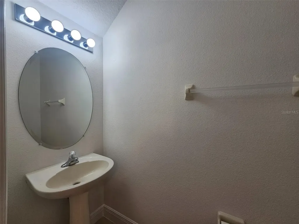 136 Weymouth Drive Davenport FL 33897