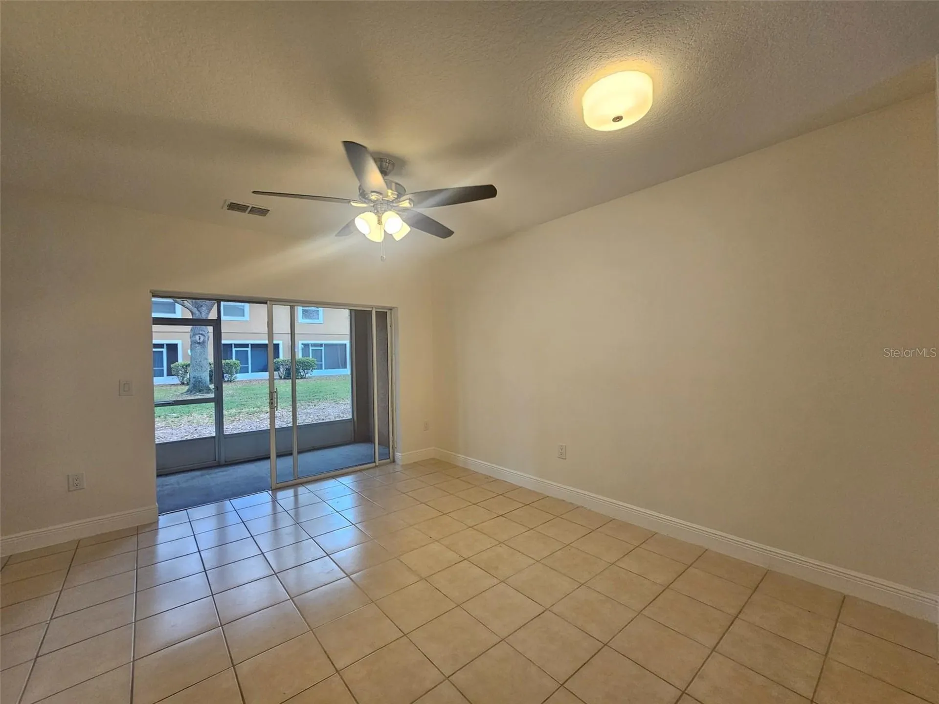 136 Weymouth Drive Davenport FL 33897