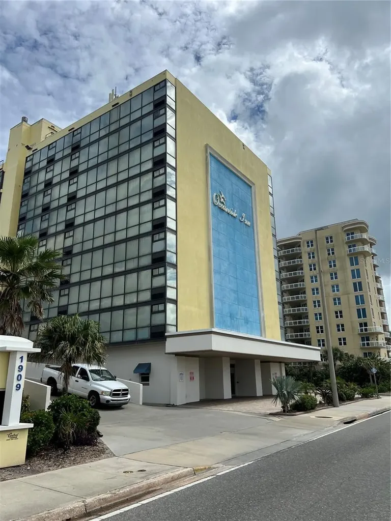 1909 S Atlantic Avenue Daytona Beach FL 32118