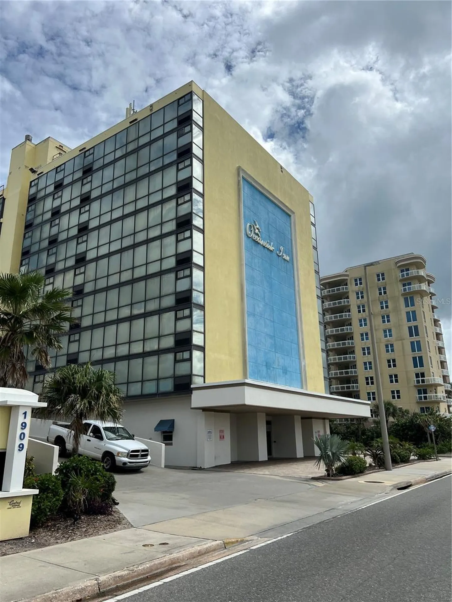 1909 S Atlantic Avenue Daytona Beach FL 32118