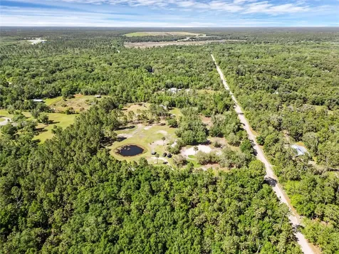 2321 Waccassa Street Geneva FL 32732