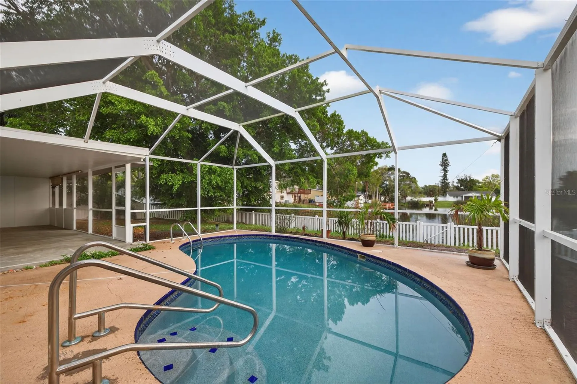 1414 85th Avenue N St Petersburg FL 33702