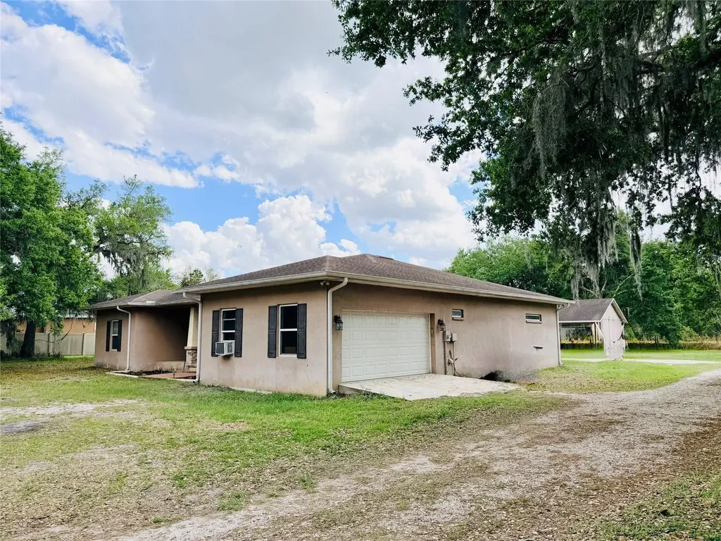 7001 W Dormany Road Plant City FL 33565