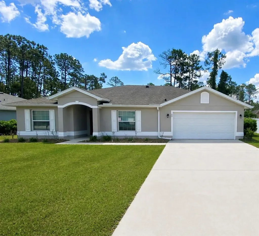 12 Squadron Place Palm Coast FL 32164