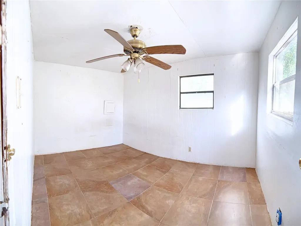 18274 SE 22nd Place Silver Springs FL 34488