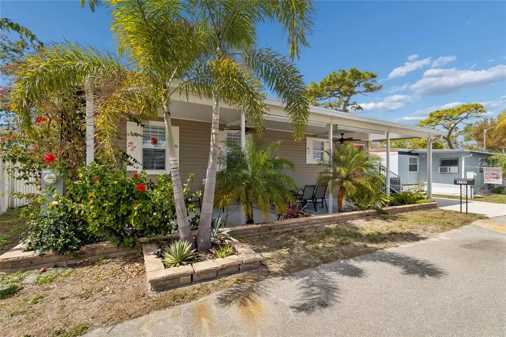 4700 67th Way N St Petersburg FL 33709