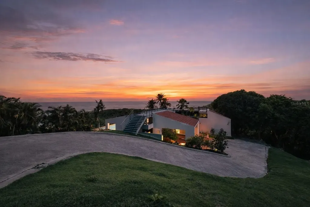 Palmas Drive Ridge Top Dirve Humacao PR 00791