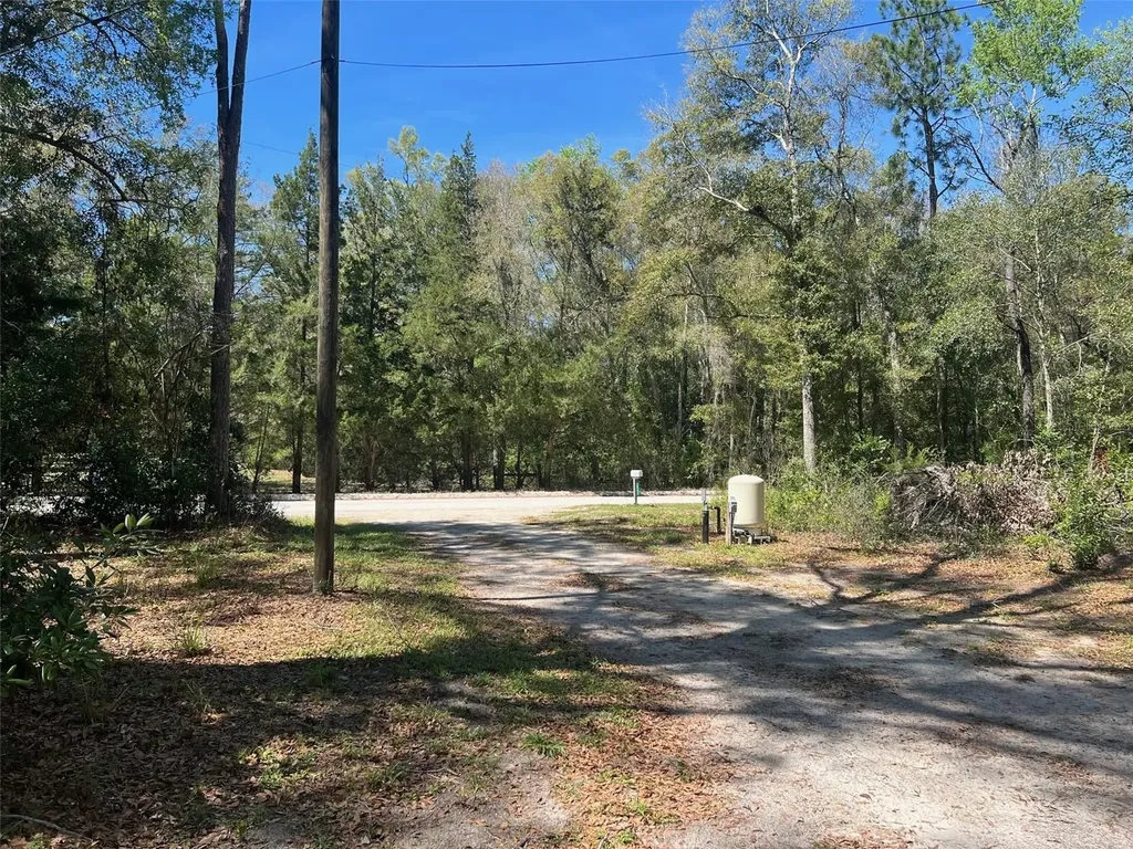 10304 NW 25th Court Branford FL 32008