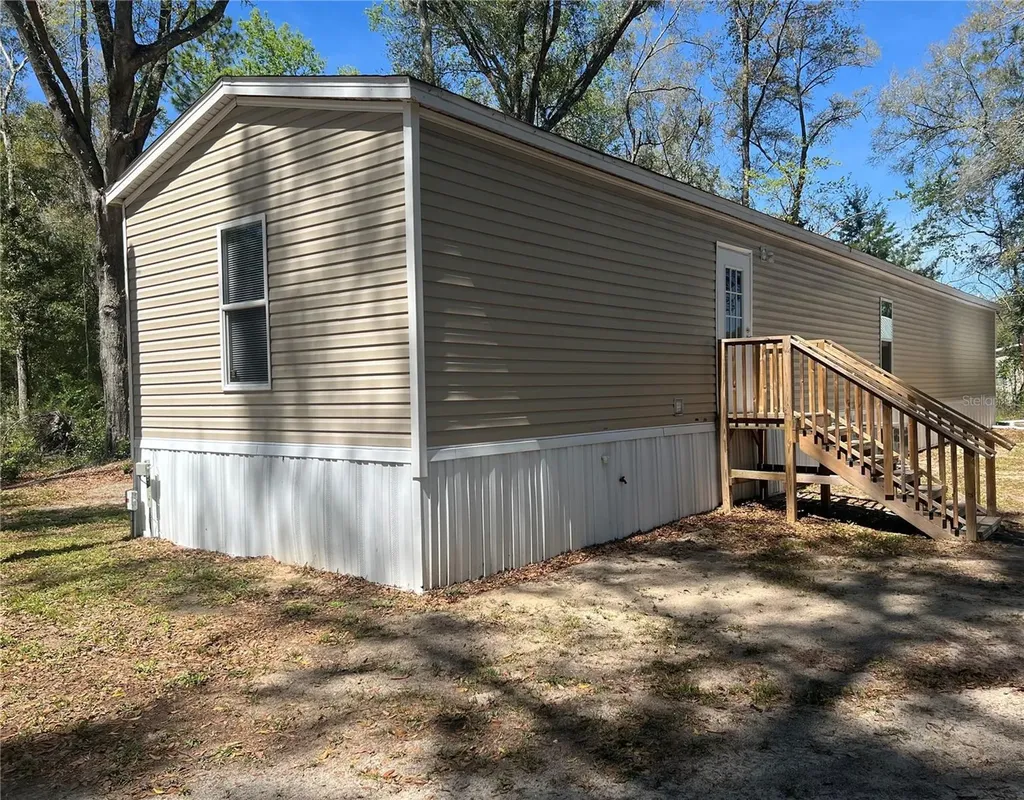 10304 NW 25th Court Branford FL 32008