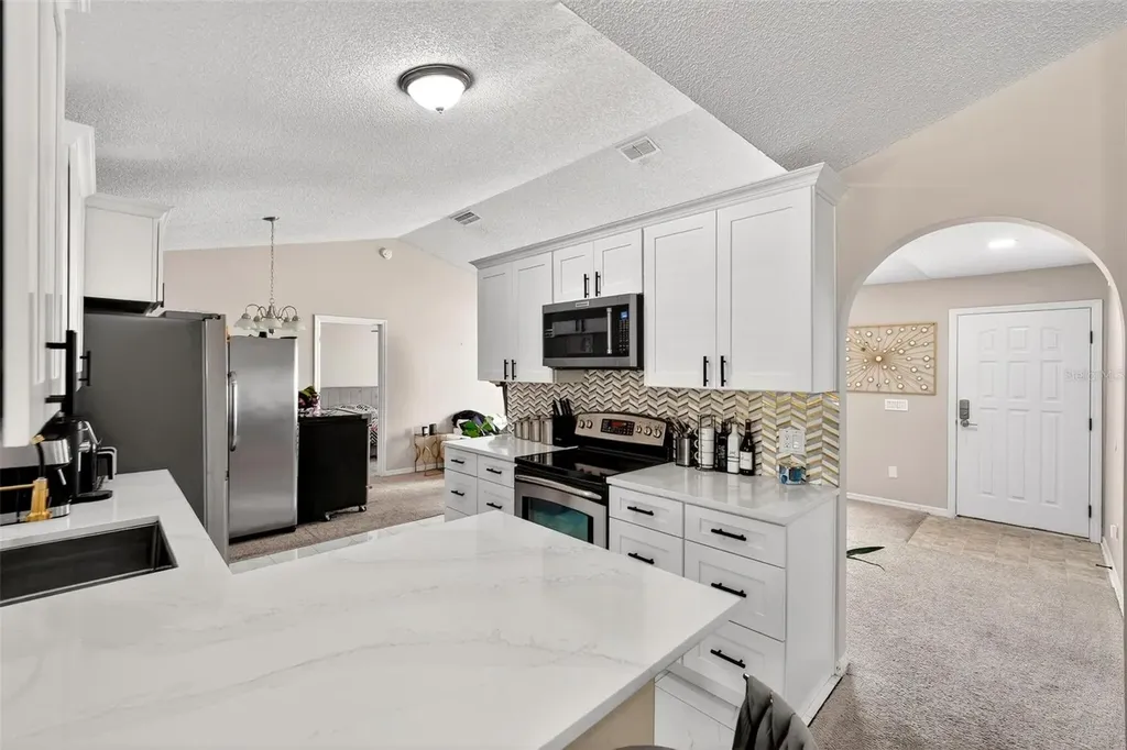 3010 Hallow Drive Deltona FL 32738