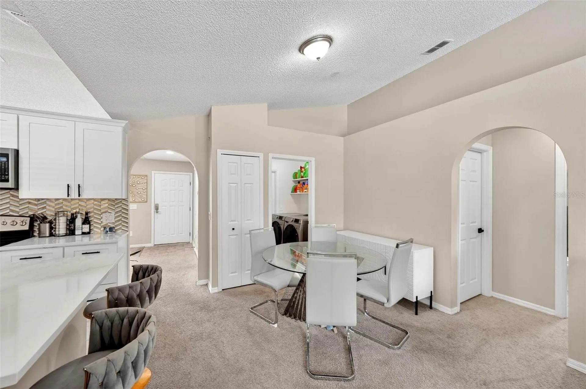 3010 Hallow Drive Deltona FL 32738