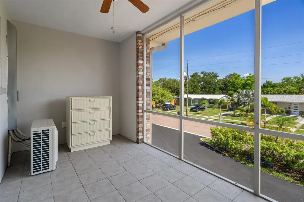 416 73rd Avenue N St Petersburg FL 33702