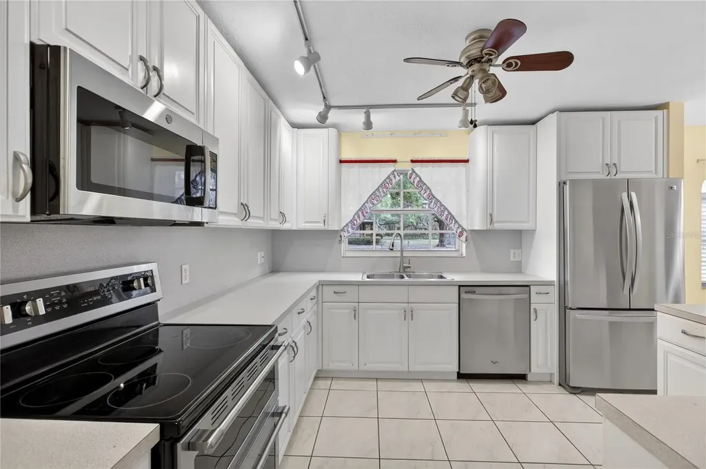 2065 Oak Beach Boulevard Sebring FL 33875