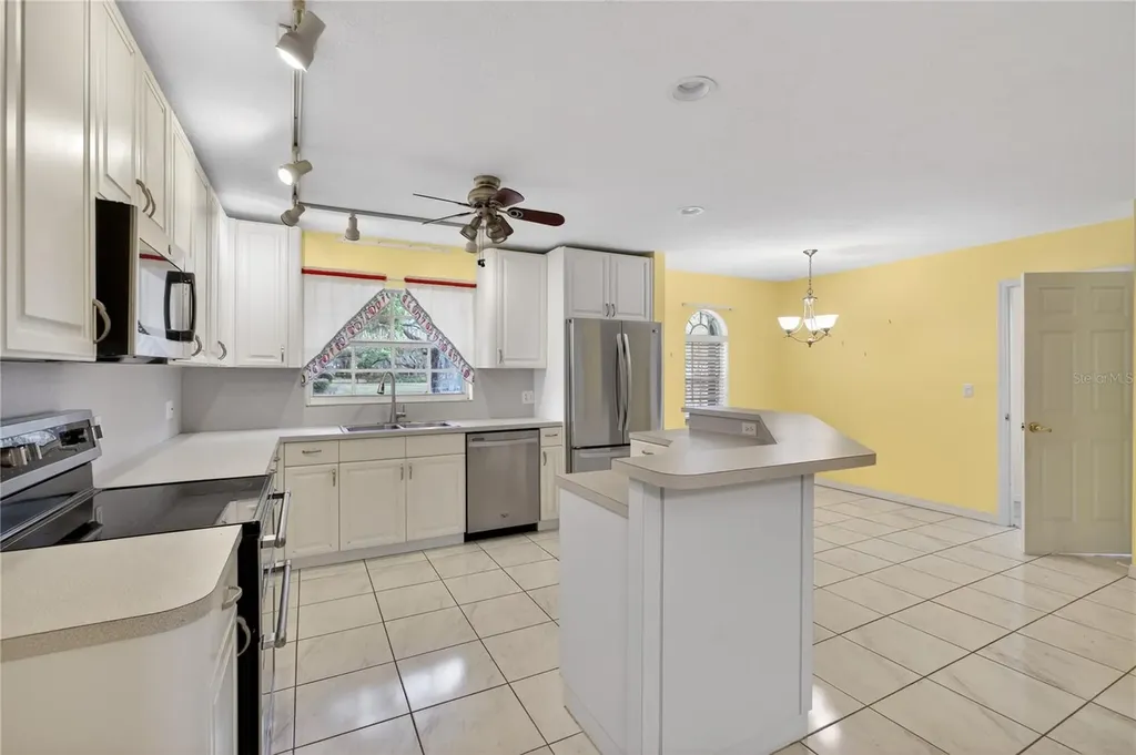 2065 Oak Beach Boulevard Sebring FL 33875