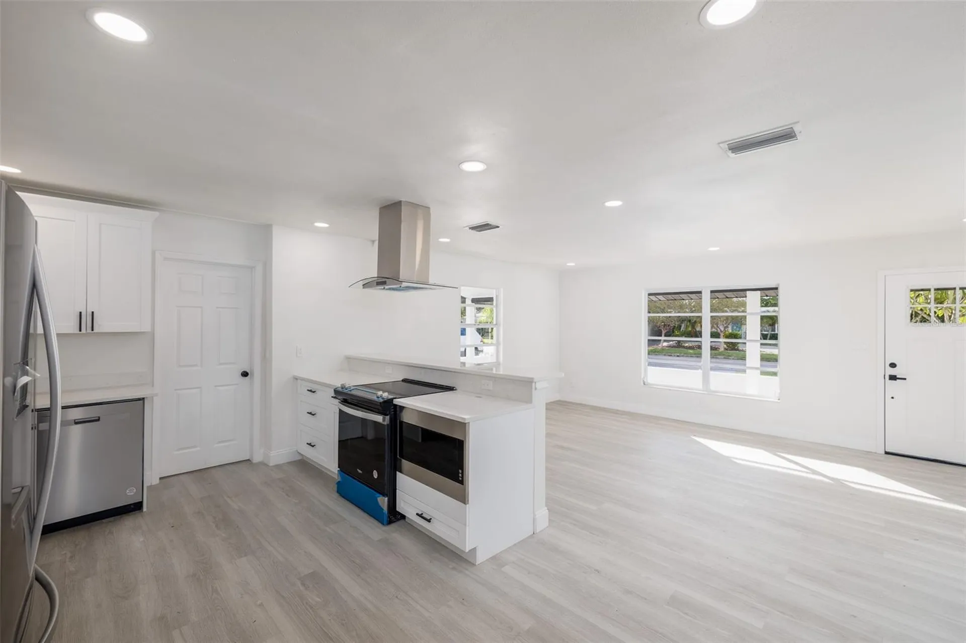 3947 Overlook Drive NE St Petersburg FL 33703