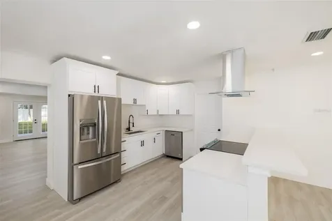 3947 Overlook Drive NE St Petersburg FL 33703