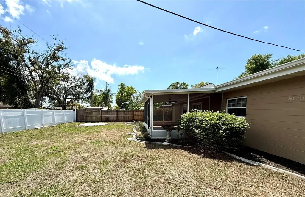 3715 Sharondale Drive Sarasota FL 34232