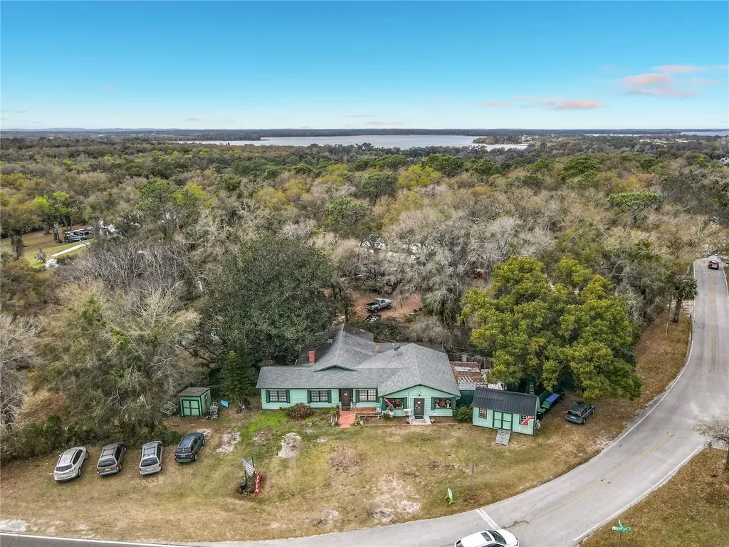 6942 Old Highway 441 S Mount Dora FL 32757