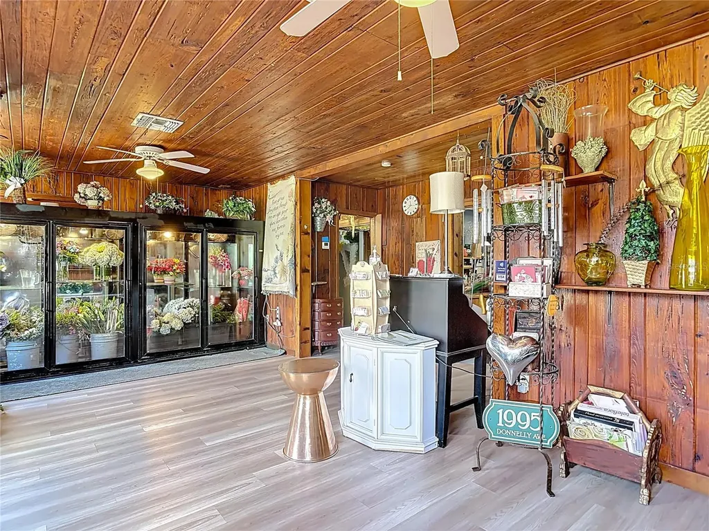 6942 Old Highway 441 S Mount Dora FL 32757