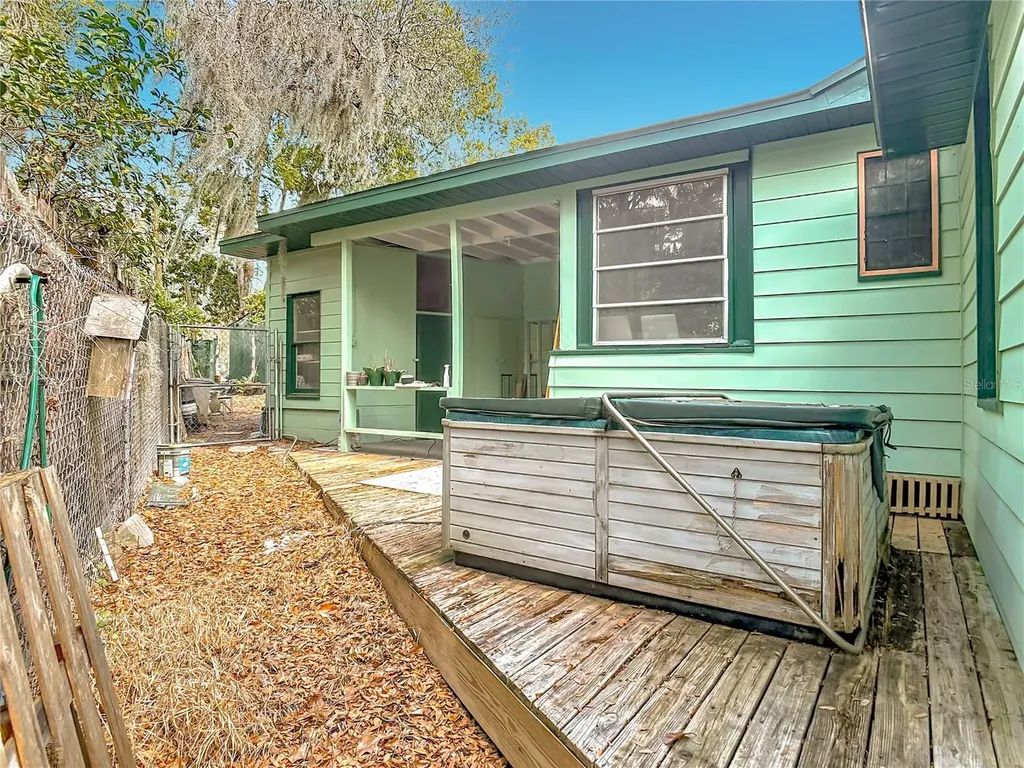 6942 Old Highway 441 S Mount Dora FL 32757