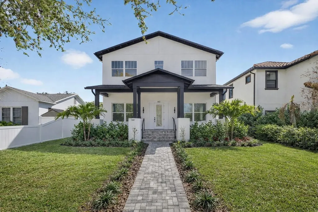 842 30th Avenue St Petersburg FL 33704