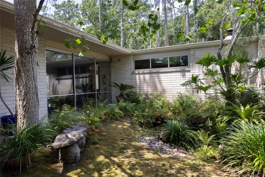 2010 NW 32nd Terrace Gainesville FL 32605