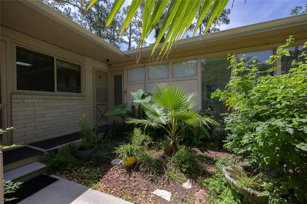 2010 NW 32nd Terrace Gainesville FL 32605