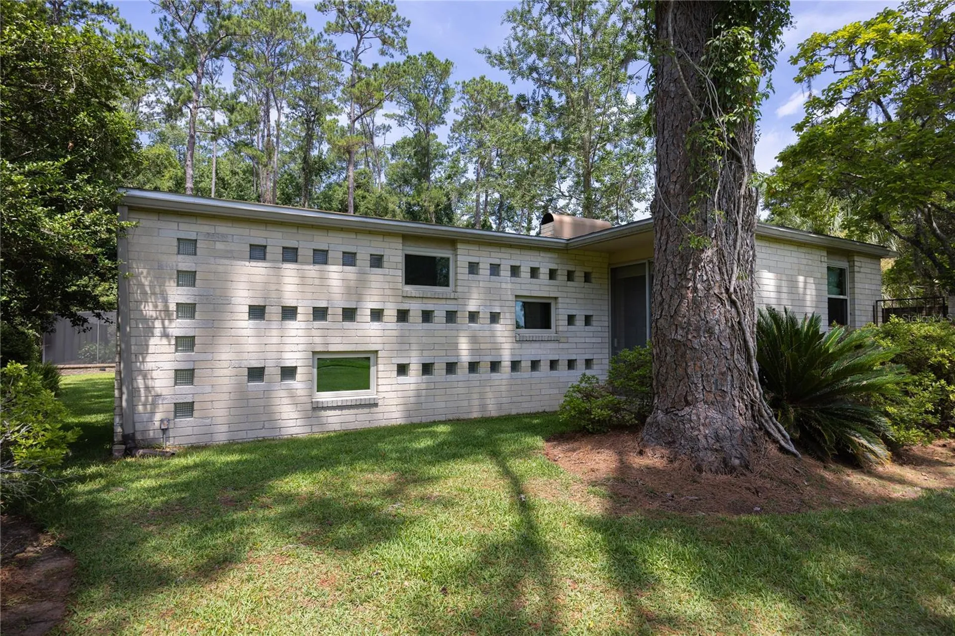 2010 NW 32nd Terrace Gainesville FL 32605