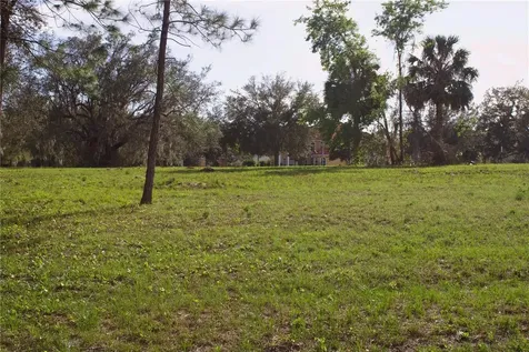 Silent Ridge Drive Tavares FL 32778