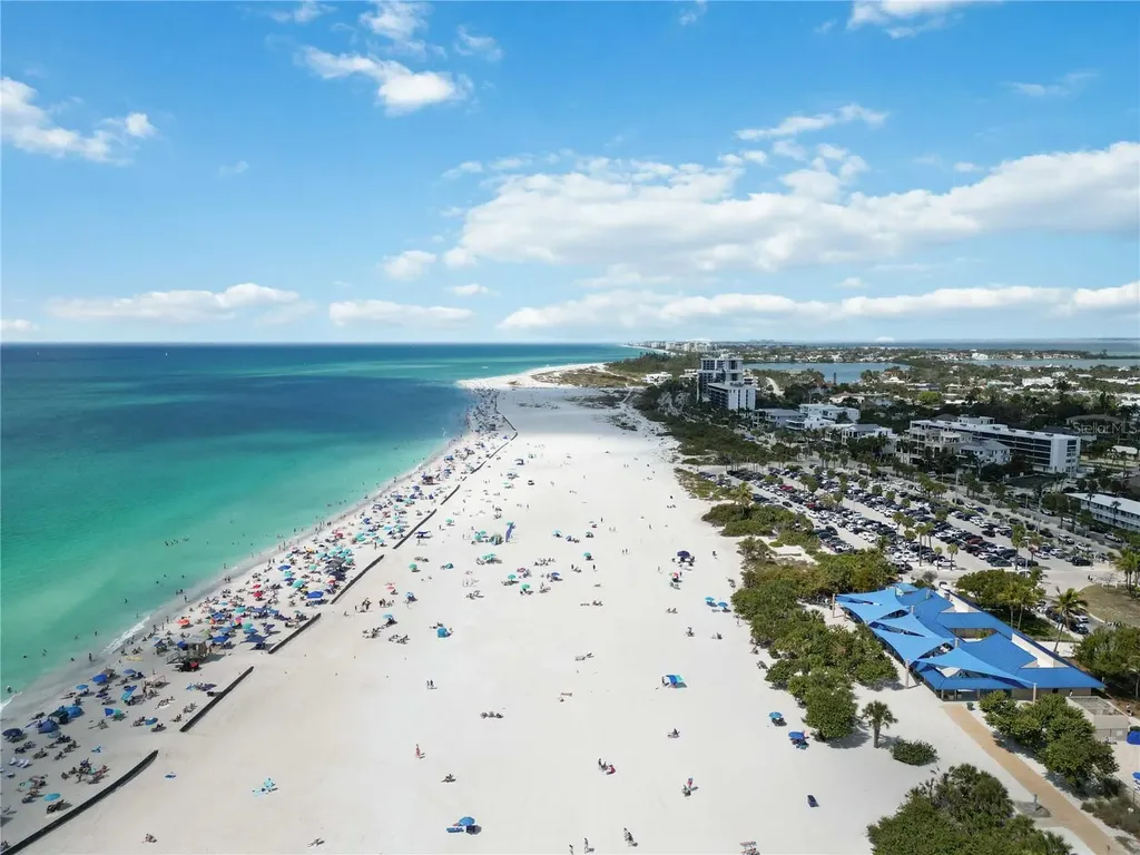 132 Grant Drive Sarasota FL 34236