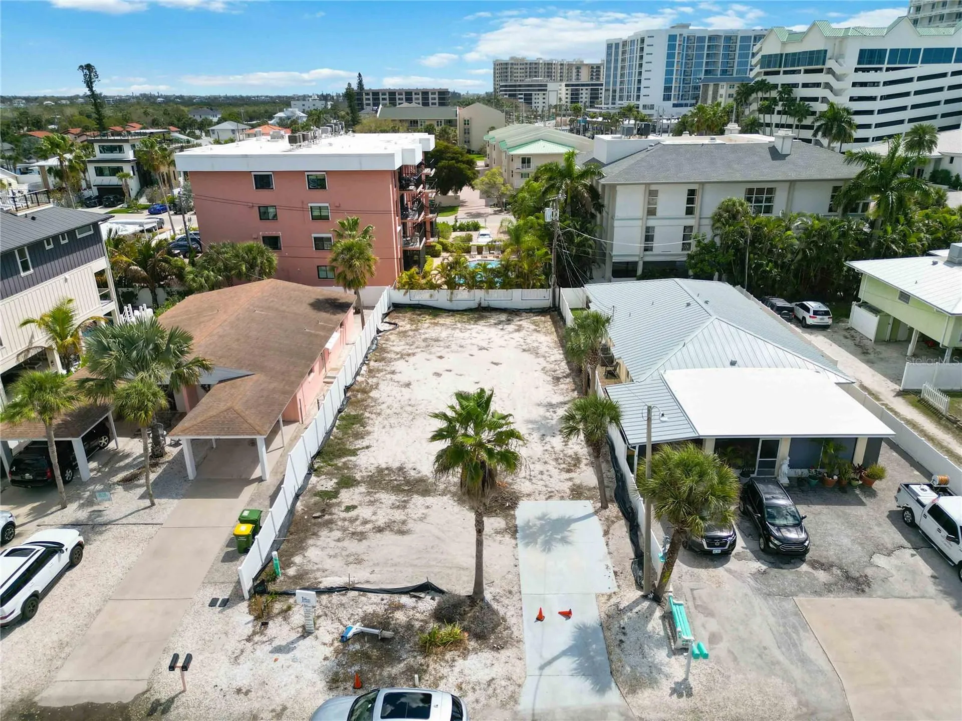 132 Grant Drive Sarasota FL 34236