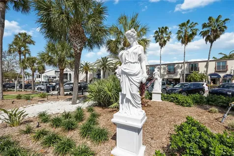 132 Grant Drive Sarasota FL 34236