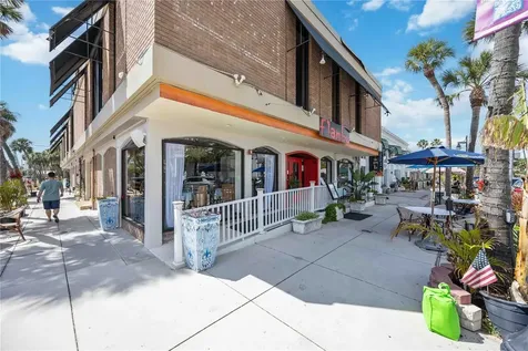132 Grant Drive Sarasota FL 34236