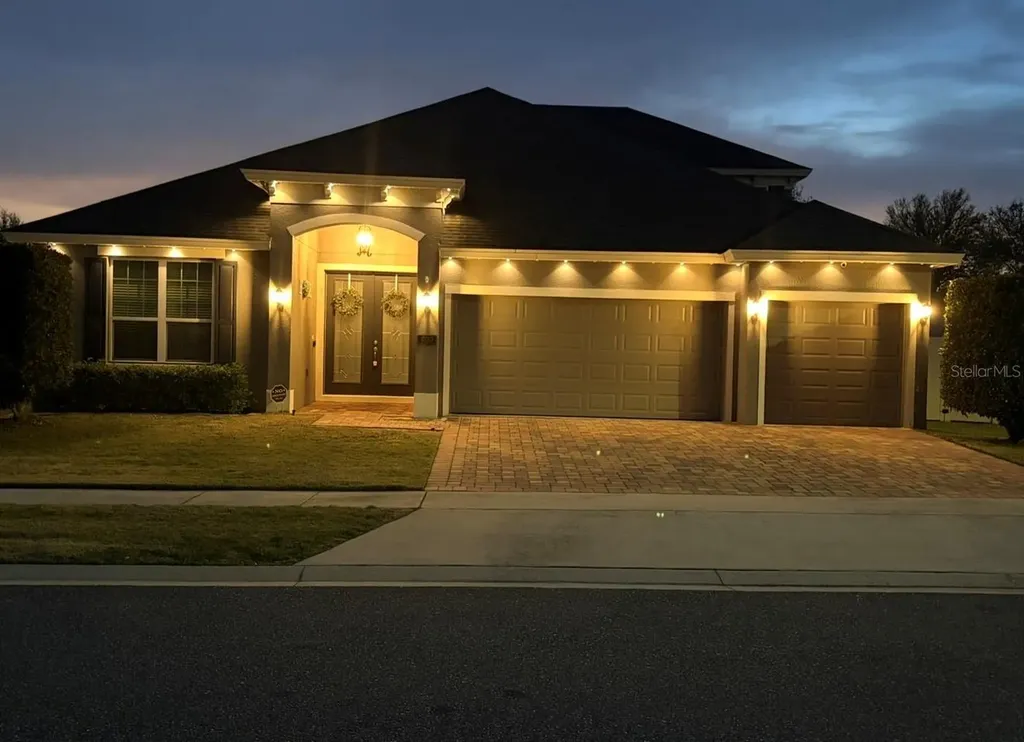 703 Calabria Way Howey In The Hills FL 34737