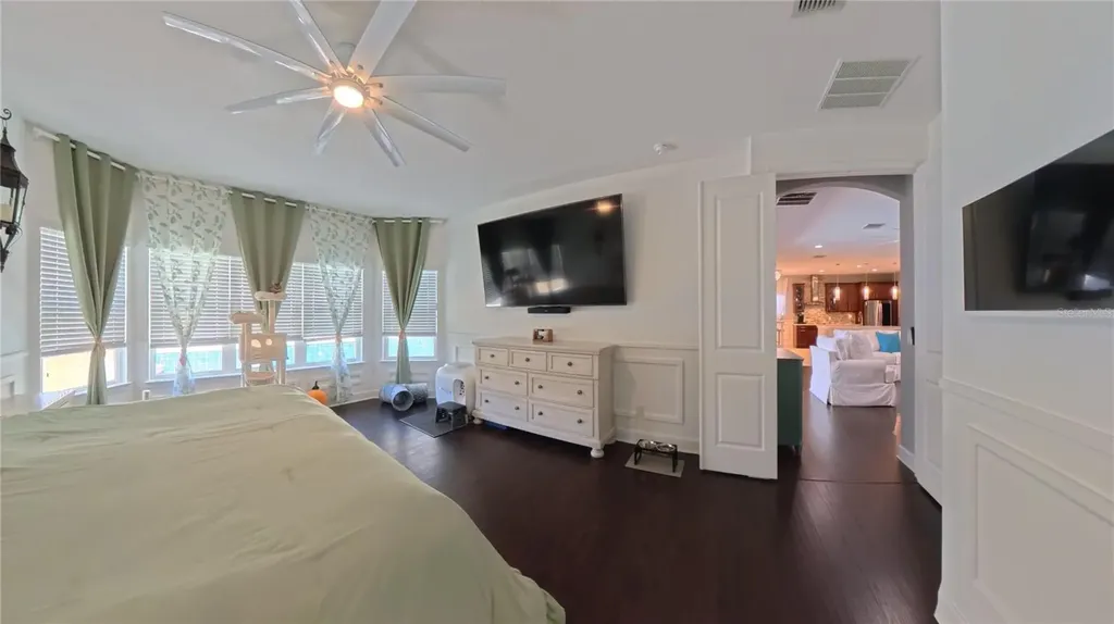 703 Calabria Way Howey In The Hills FL 34737