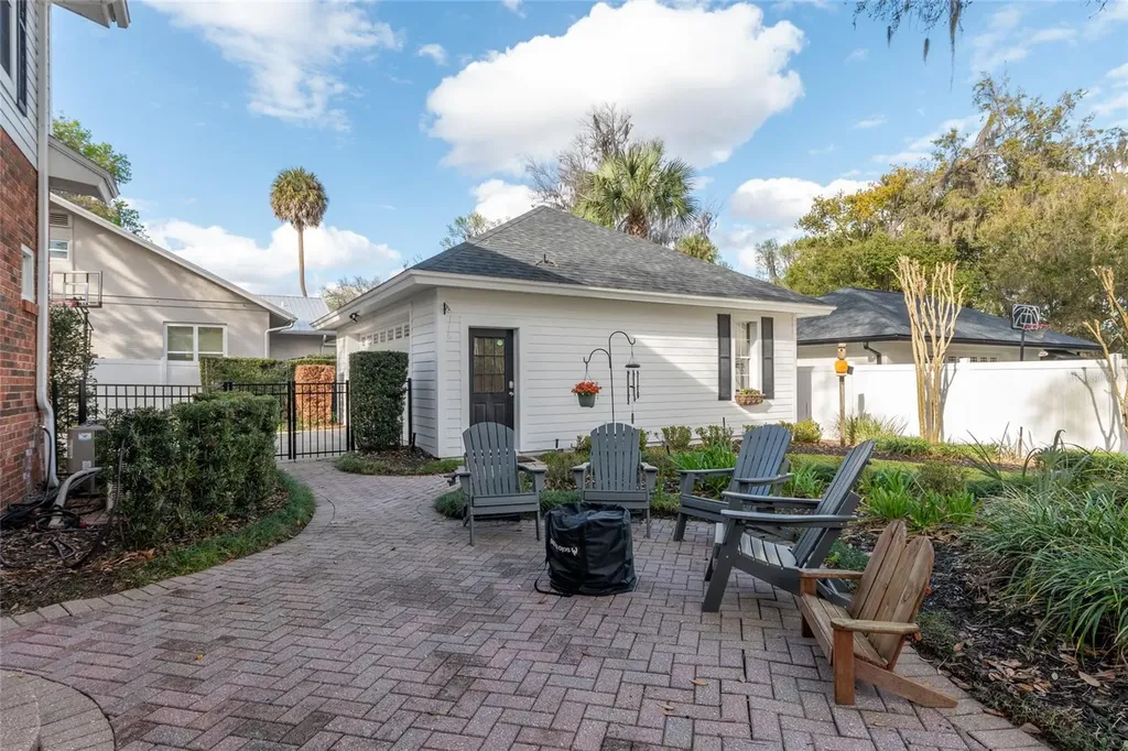 1107 SE 9th Avenue Ocala FL 34471