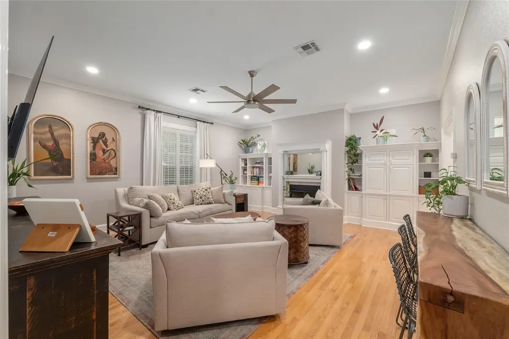 1107 SE 9th Avenue Ocala FL 34471