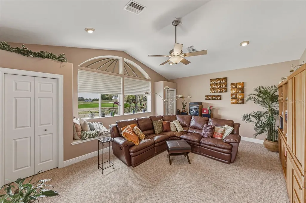 33909 Americana Avenue Dade City FL 33525
