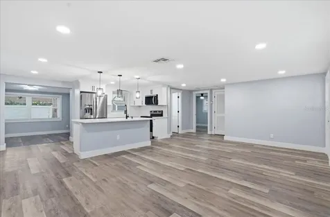 5721 65th Avenue N Pinellas Park FL 33781