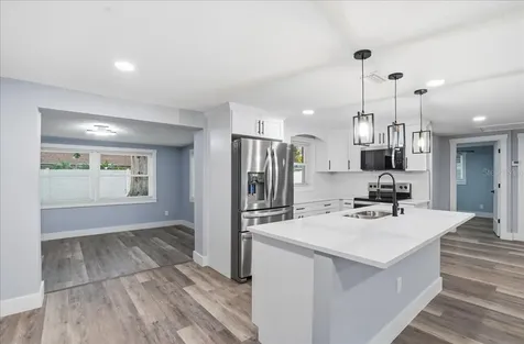 5721 65th Avenue N Pinellas Park FL 33781