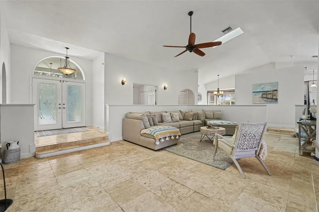 11009 Woodland Waters Boulevard Weeki Wachee FL 34613