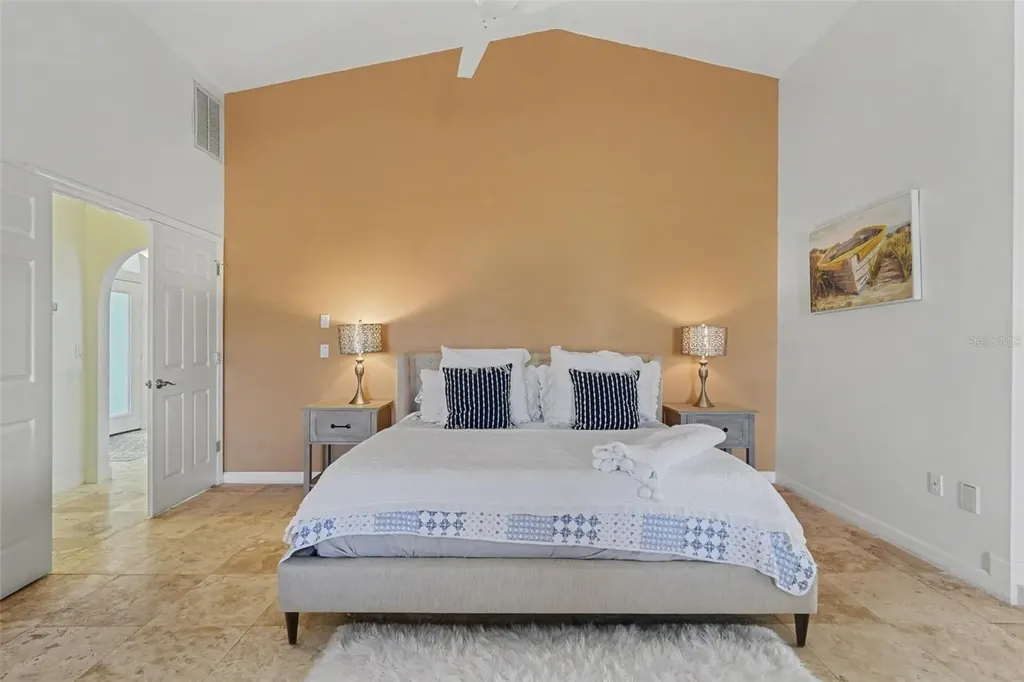11009 Woodland Waters Boulevard Weeki Wachee FL 34613