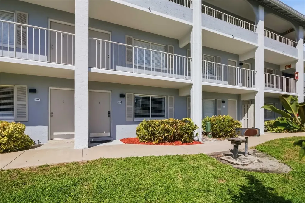 127 Oyster Bay Circle Altamonte Springs FL 32701