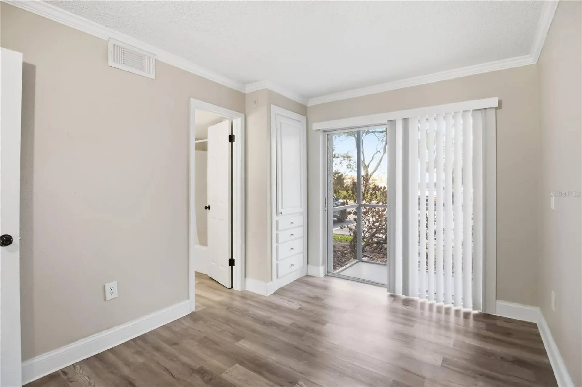 127 Oyster Bay Circle Altamonte Springs FL 32701
